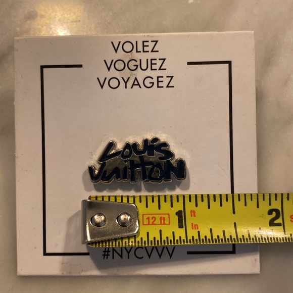 Louis Vuitton x Pintrill Volez Voguez Voyagez Stephen Sprouse Graffiti Pin - Picture 2 of 3